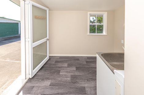 Photo of property in 2 Kotuku Street, Castlecliff, Whanganui, 4501