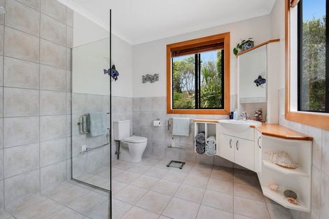 Photo of property in 71 Goodall Road, Snells Beach, 0920