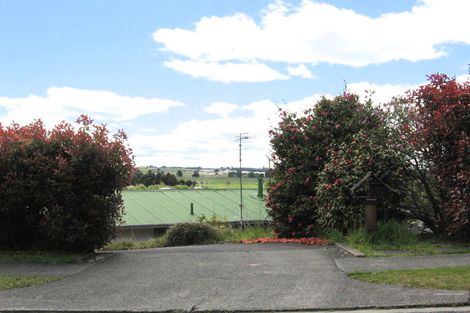 Photo of property in 11 Scenic Heights, Acacia Bay, Taupo, 3330