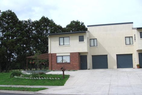 Photo of property in 32 Marinich Drive South, Ranui, Auckland, 0612