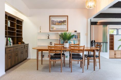 Photo of property in 84 Winara Avenue, Waikanae, 5036