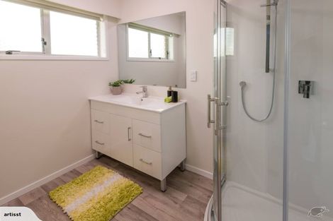 Photo of property in 2/65 Butterworth Drive, Glendene, Auckland, 0602