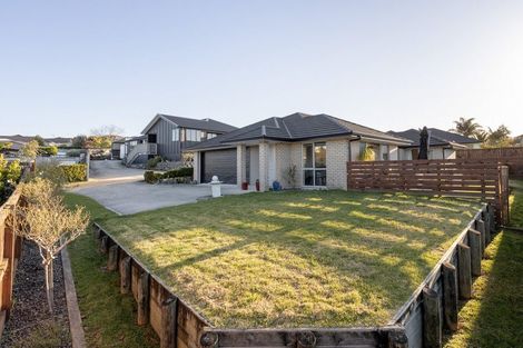 Photo of property in 31 Fairfax Crescent, Pyes Pa, Tauranga, 3112