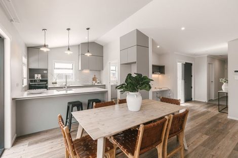 Photo of property in 27 Daniel Place, Kelvin Grove, Palmerston North, 4414