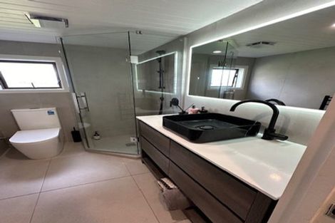 Photo of property in 155 Pah Road, Cockle Bay, Auckland, 2014