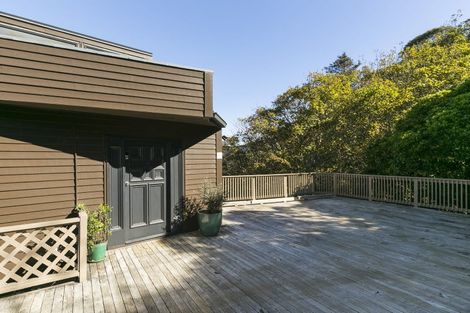 Photo of property in 36 Orangi Kaupapa Road, Northland, Wellington, 6012