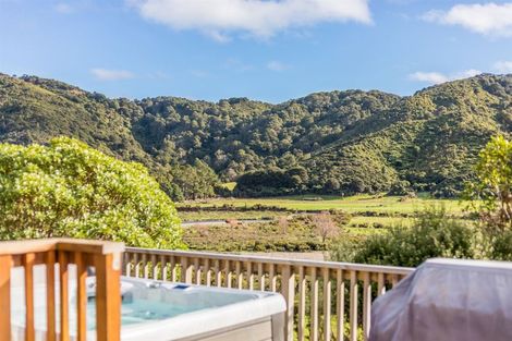 Photo of property in 675 Coast Road, Wainuiomata Coast, Wainuiomata, 5373