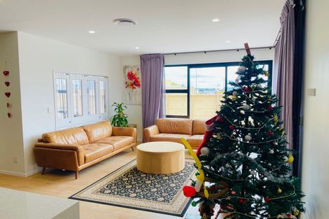 Photo of property in 1 Silverhill Lane, Silverdale, 0932