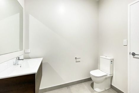 Photo of property in 4 Whakarato Way, Takanini, 2112