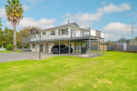 Photo of property in 6 Deacon Road, Riverhead, Kumeu, 0892