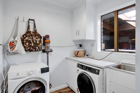 Photo of property in 8 Glamis Avenue, Bell Block, New Plymouth, 4312