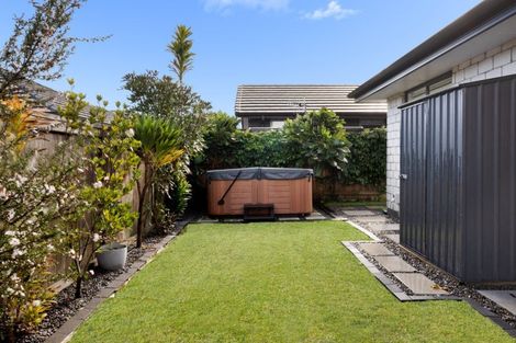 Photo of property in 11 Tiria Drive, Papamoa Beach, Papamoa, 3118