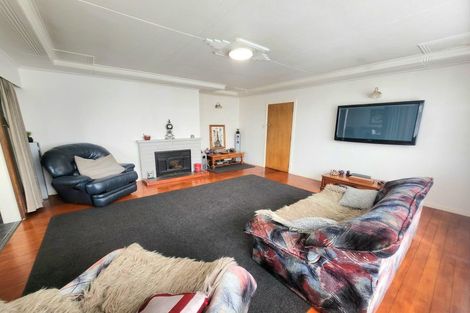 Photo of property in 71 Stuart Street, Holmes Hill, Oamaru, 9401