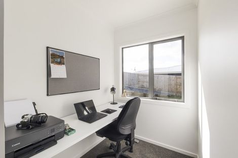 Photo of property in 18 Poplar Grove, Feilding, 4702