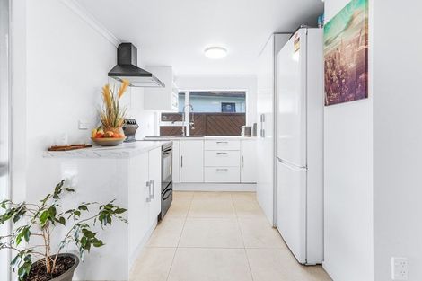 Photo of property in 16 Shelley Jane Place, Dinsdale, Hamilton, 3204