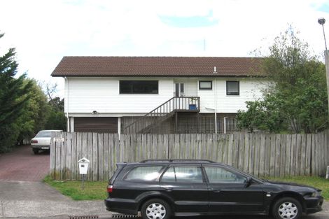 Photo of property in 12 Lorena Place, West Harbour, Auckland, 0618