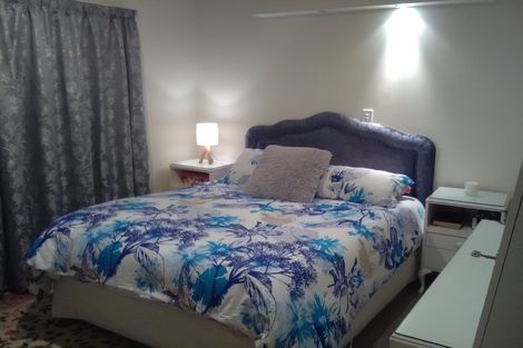 Photo of property in 7a Taihiki Road, Clarks Beach, 2122