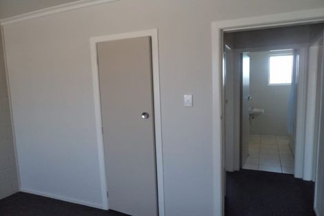 Photo of property in 2/7 Cameron Street, Papakura, 2110