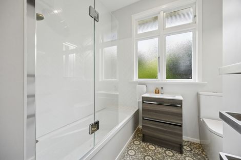 Photo of property in 52 Bayfield Road, Andersons Bay, Dunedin, 9013