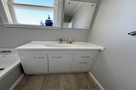 Photo of property in 36 Spur Grove, Titahi Bay, Porirua, 5022