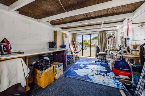 Photo of property in 1/2 Burundi Avenue, Clendon Park, Auckland, 2103