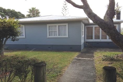 Photo of property in 22 The Terrace, Herald Island, Auckland, 0618