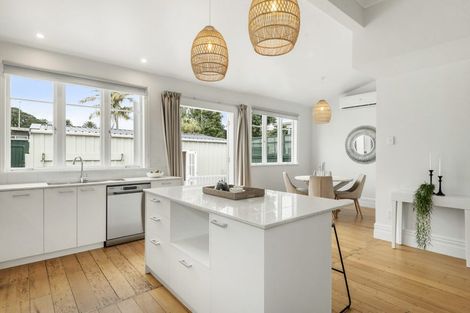 Photo of property in 26 Anne Street, Devonport, Auckland, 0624