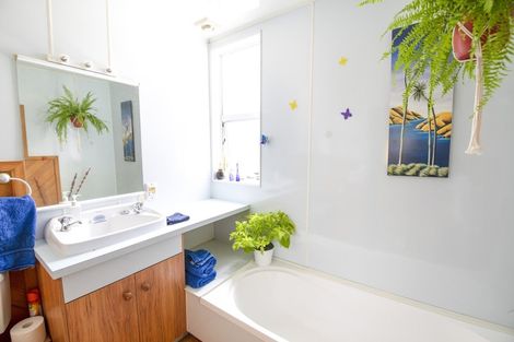 Photo of property in 45 Avondale Road, Taradale, Napier, 4112