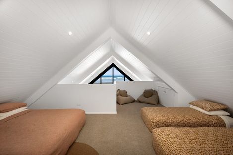 Photo of property in 10b Beach Road, Waihi Beach, 3611