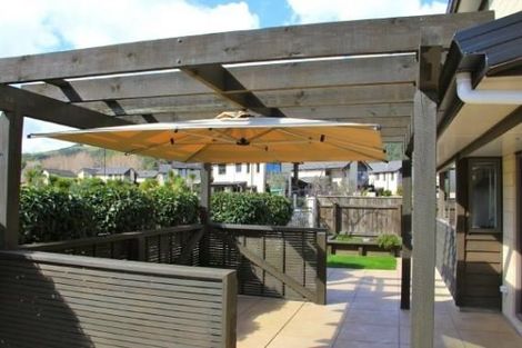 Photo of property in 1 Jade Lane, Paraparaumu, 5032