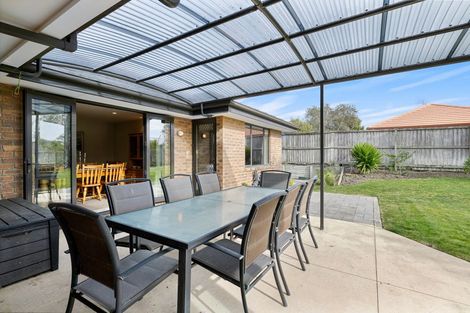 Photo of property in 18 Sandalwood Place, Waimairi Beach, Christchurch, 8083