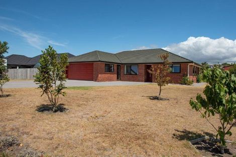 Photo of property in 6 Pukeko Street, Ruakaka, 0116
