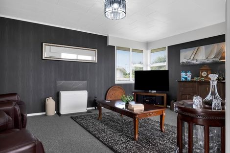 Photo of property in 6 Davidson Street, Hawera, 4610