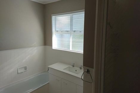 Photo of property in 8 Lauderdale Road, Papakowhai, Porirua, 5024