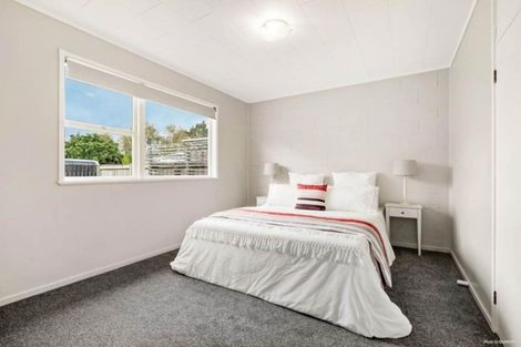 Photo of property in 1/8 Ranui Avenue, Ranui, Auckland, 0612