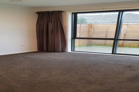 Photo of property in 46 Tamure Place, Ruakaka, 0116