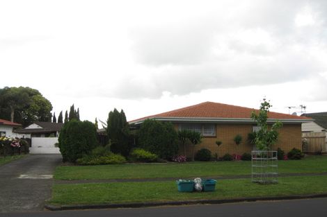 Photo of property in 2/12 Beaumaris Way, Conifer Grove, Takanini, 2112