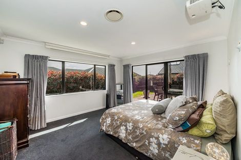Photo of property in 8 Rifleman Lane, Paraparaumu Beach, Paraparaumu, 5032