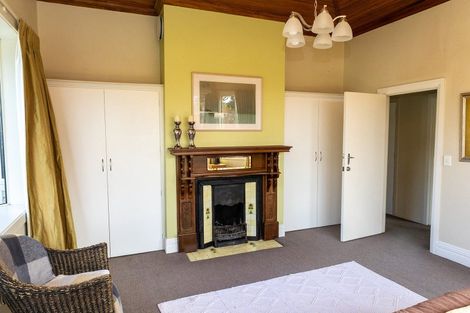 Photo of property in 11 Glenross Street, Glenross, Dunedin, 9011