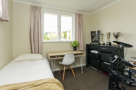 Photo of property in 17 Golding Road, Taradale, Napier, 4112