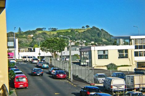 Photo of property in 2b/5 Charlotte Street, Eden Terrace, Auckland, 1021