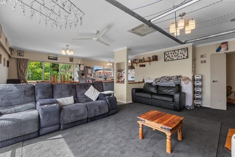 Photo of property in 12 Mountbatten Place, Te Puke, 3119