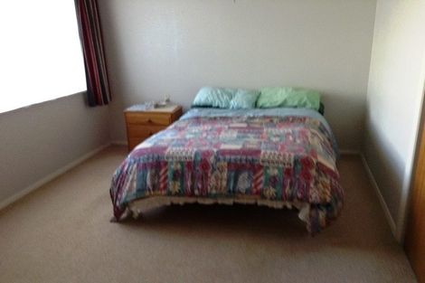 Photo of property in 44 Karaka Crescent, Levin, 5510