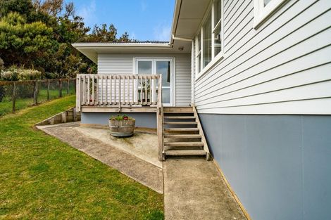 Photo of property in 24 Omapere Street, Waitangirua, Porirua, 5024