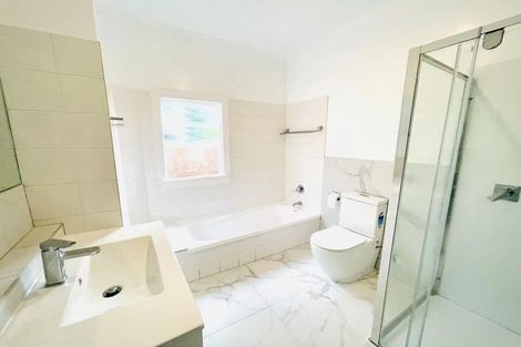 Photo of property in 1/22 Northumberland Avenue, Belmont, Auckland, 0622