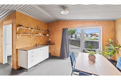 Photo of property in 15 Taramea Place, Addington, Christchurch, 8024