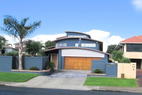 Photo of property in 14 Waller Avenue, Bucklands Beach, Auckland, 2012