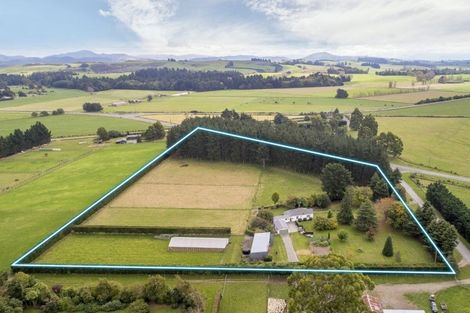 Photo of property in 229 Hacketts Road, Darfield, 7571