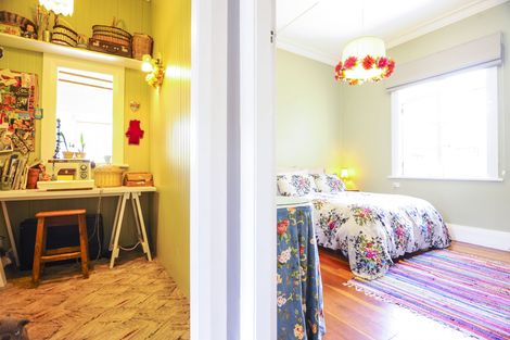 Photo of property in 378 Huia Road, Titirangi, Auckland, 0604