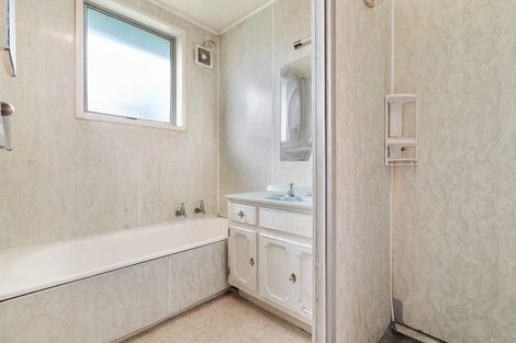 Photo of property in 16 Feasegate Street, Manurewa, Auckland, 2102